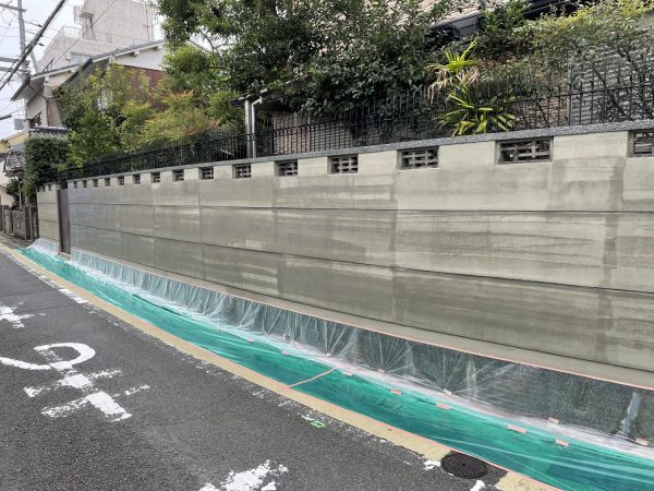 京都市西京区　塀塗装